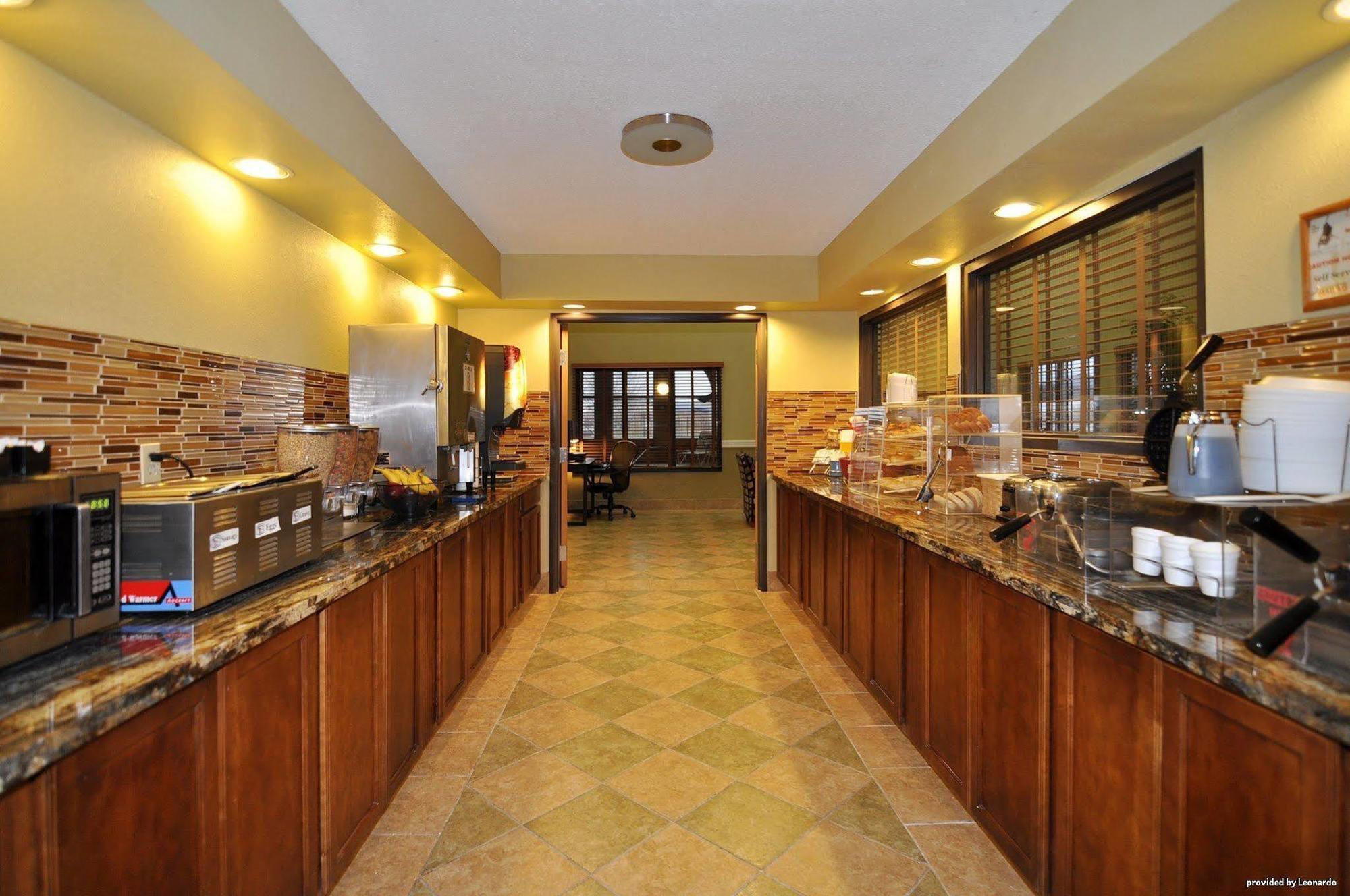 Best Western Alexandria Inn Bagian luar foto